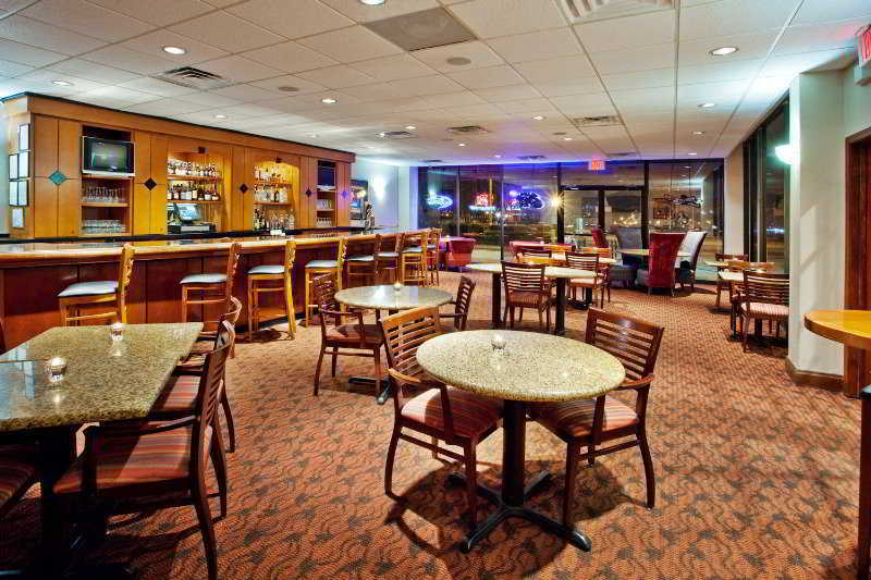Ramada Plaza By Wyndham Atlanta Downtown Capitol Park Hotel Restaurant photo