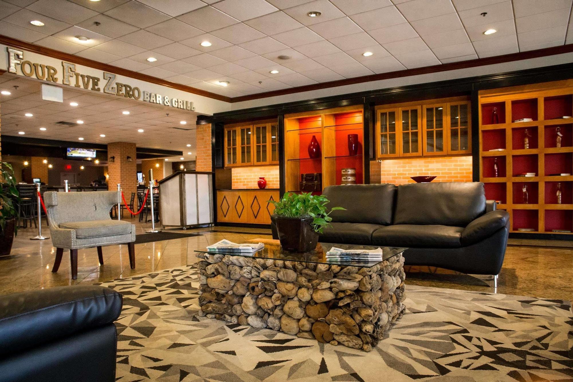 Ramada Plaza By Wyndham Atlanta Downtown Capitol Park Hotel Exterior photo