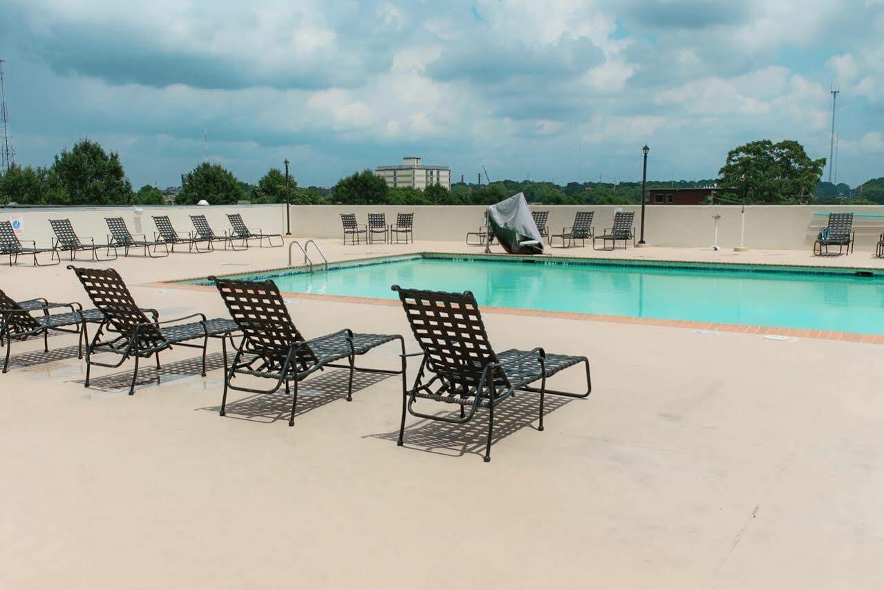 Ramada Plaza By Wyndham Atlanta Downtown Capitol Park Hotel Exterior photo